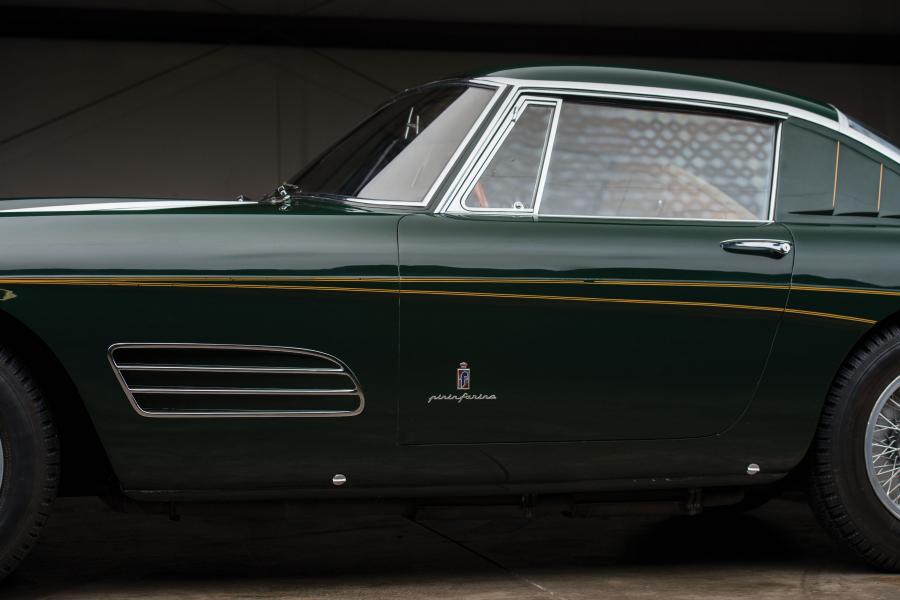 Детали экстерьера Ferrari 410 Superamerica Coupe (1305SA) 1959 года  (фото 15 из 27)
